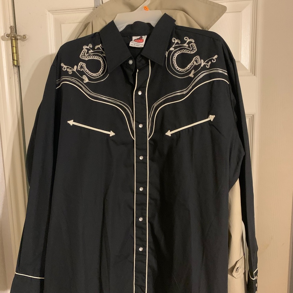 Vintage Western LS Black Embroidered Shirt